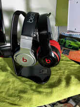 Cargar imagen en el visor de la galería, Base Soporte De Abs Para Audífonos Beats Bose Jbl Sony Gamin