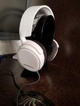 Cargar imagen en el visor de la galería, Soporte Audífonos De Acrílico Con Base Beats, Bose, JBL Sony